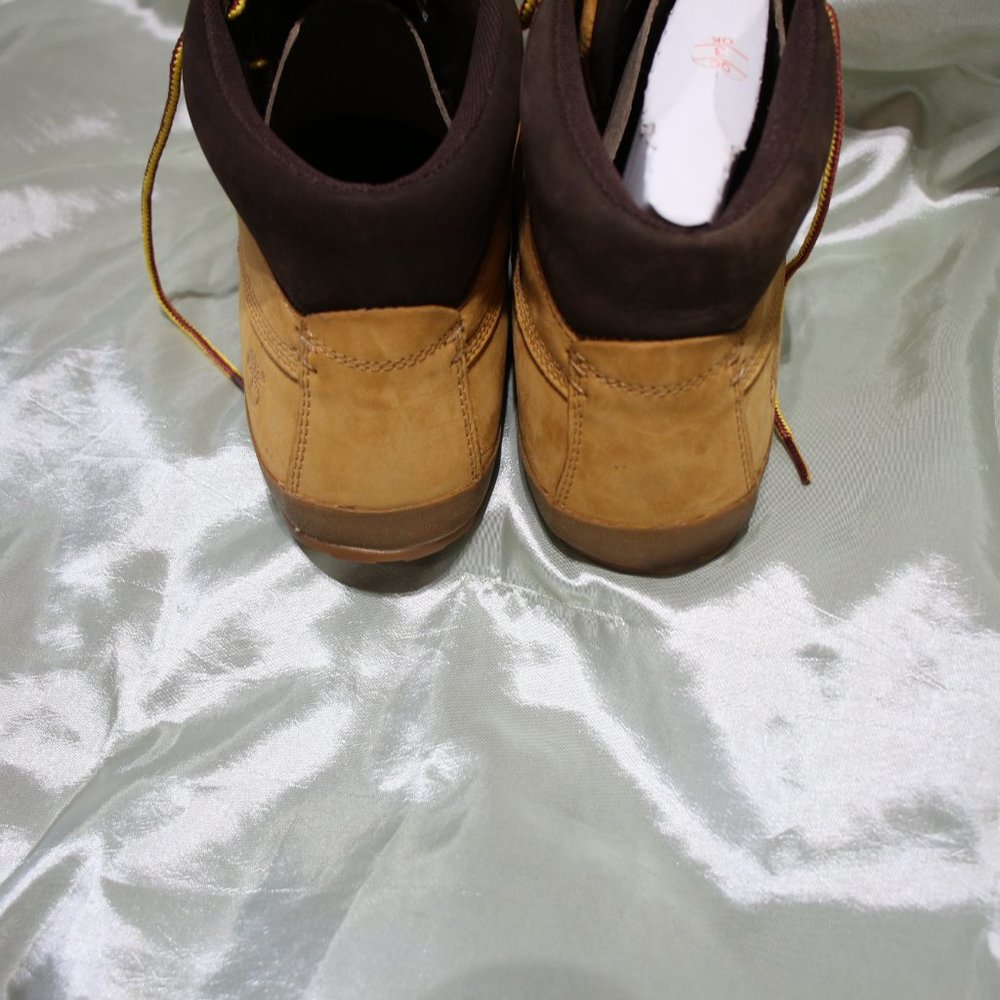 Timberland Boots - Picture 5 of 6